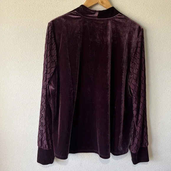 Chico's  Velvet Art Deco Burnout Sheer V Neck Blouse  Fairy Holiday US XL/3 New - Picture 7 of 9